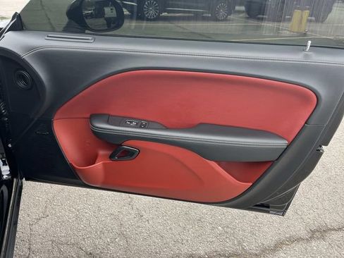 Used 2023 Dodge Challenger SRT Hellcat RWD image 14