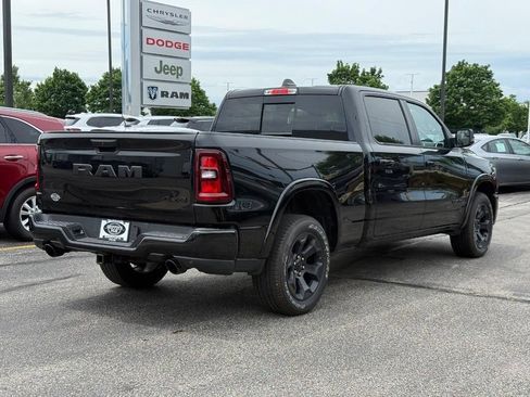 Used 2025 RAM 1500 Big Horn AWD/4WD image 3