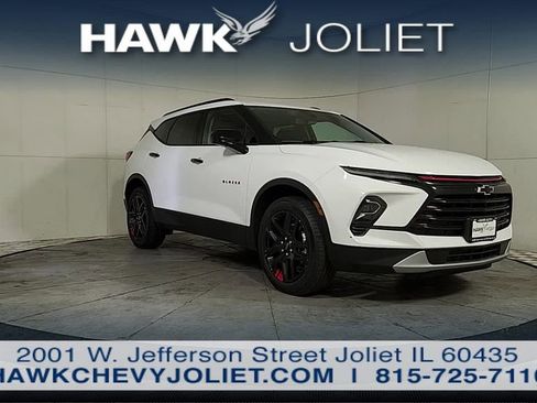 Used 2023 Chevrolet Blazer LT w/ Convenience Package AWD/4WD image 2
