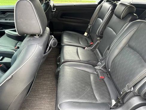 Used 2022 Honda Odyssey Elite image 16