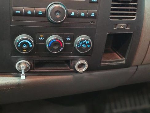 Used 2008 Chevrolet Silverado 2500 W/T image 20