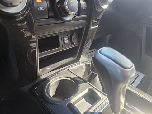 Used 2019 Toyota 4Runner TRD Off-Road AWD/4WD image 20