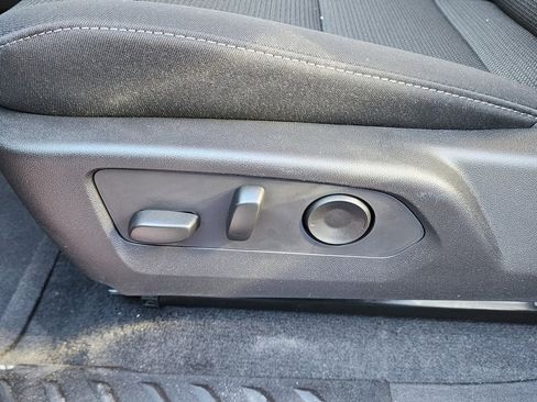 New 2026 GMC Canyon Elevation w/ Convenience Package image 16