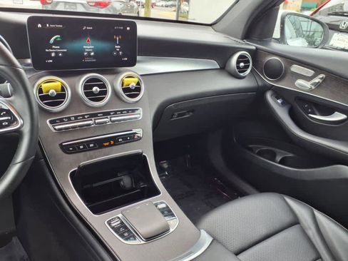 Used 2022 Mercedes-Benz GLC 300 4MATIC image 13