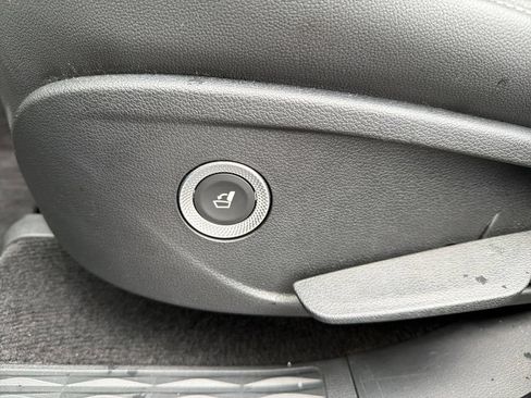 Used 2025 Genesis GV80 2.5T Standard AWD/4WD image 21