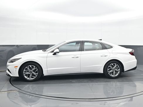 Used 2023 Hyundai Sonata SEL image 3