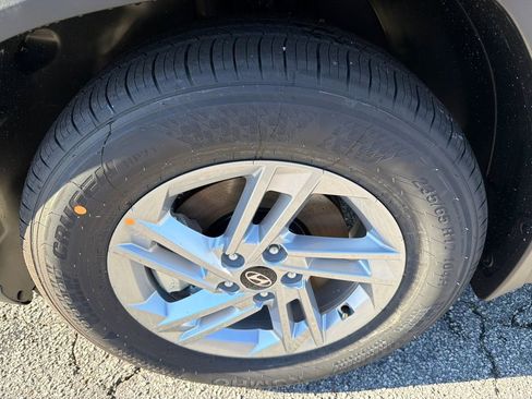 New 2026 Hyundai Tucson SE image 11