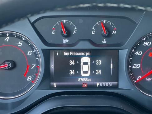 Used 2017 Chevrolet Camaro LT image 24