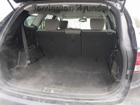 Used 2017 Hyundai Santa Fe SE image 29
