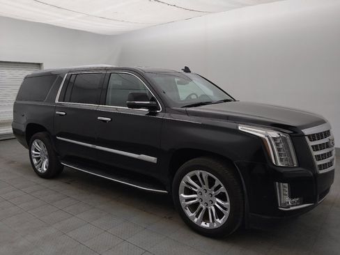 Used 2018 Cadillac Escalade ESV Premium Luxury w/ LPO, Radiant Package RWD image 11