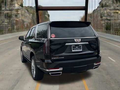 New 2026 Cadillac Escalade Luxury w/ LPO, Floor Liner Package AWD/4WD image 8