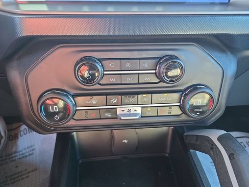 Certified 2023 Ford Bronco Outer Banks AWD/4WD image 11
