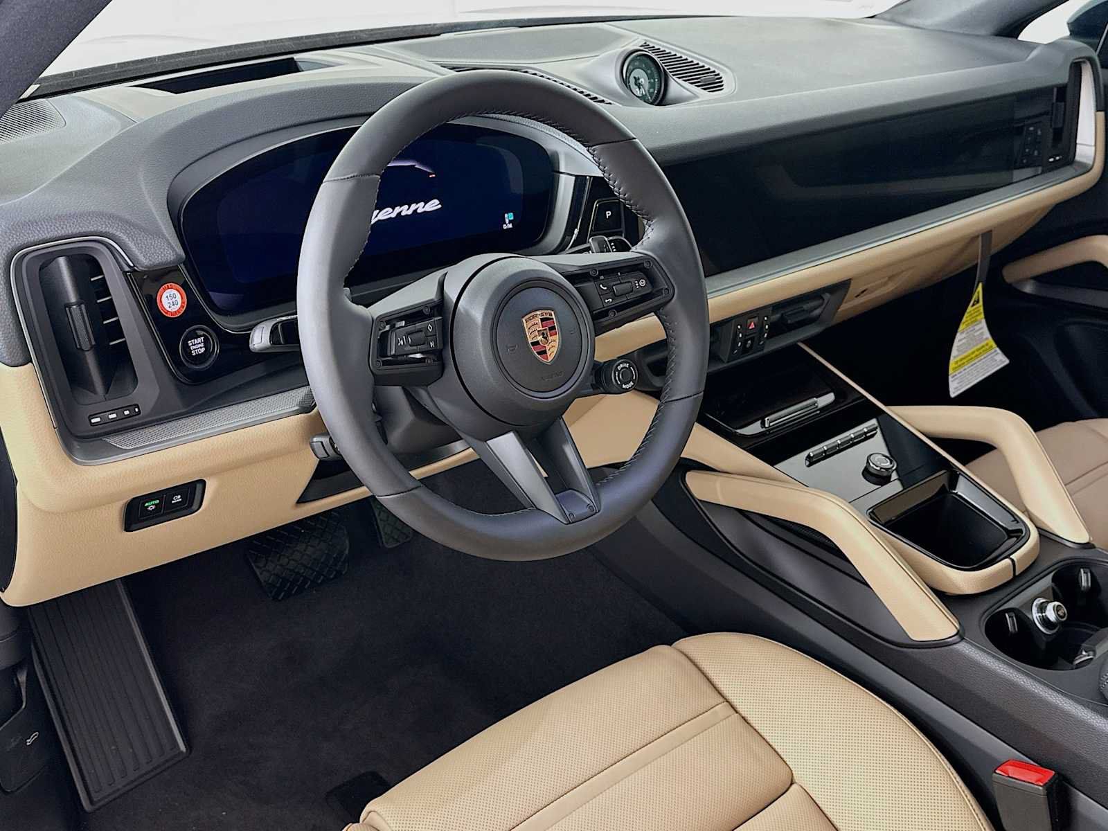 Used 2026 Porsche Cayenne Coupe AWD/4WD image 4