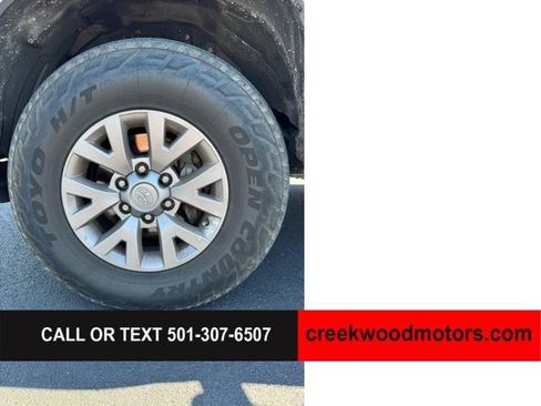 Used 2017 Toyota Tacoma SR5 w/ Tow Package RWD image 18