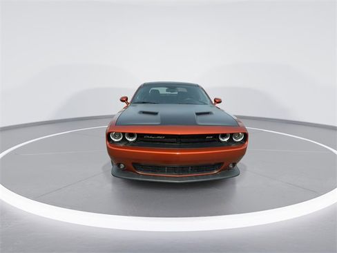 Used 2020 Dodge Challenger GT image 3