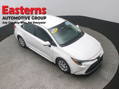 Used 2024 Toyota Corolla LE image 3