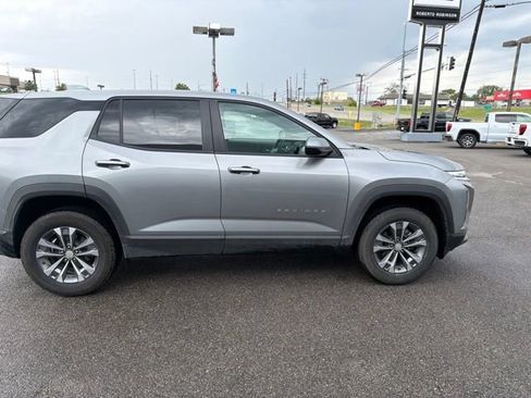 Used 2026 Chevrolet Equinox LT AWD/4WD image 12