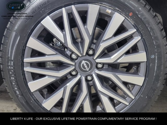 Used 2025 Nissan Altima 2.5 SV AWD/4WD image 11