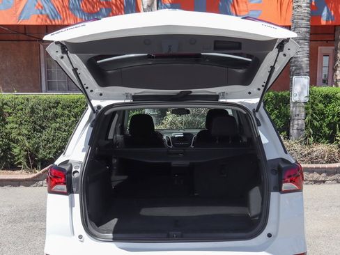 Used 2024 Chevrolet Equinox LS image 8