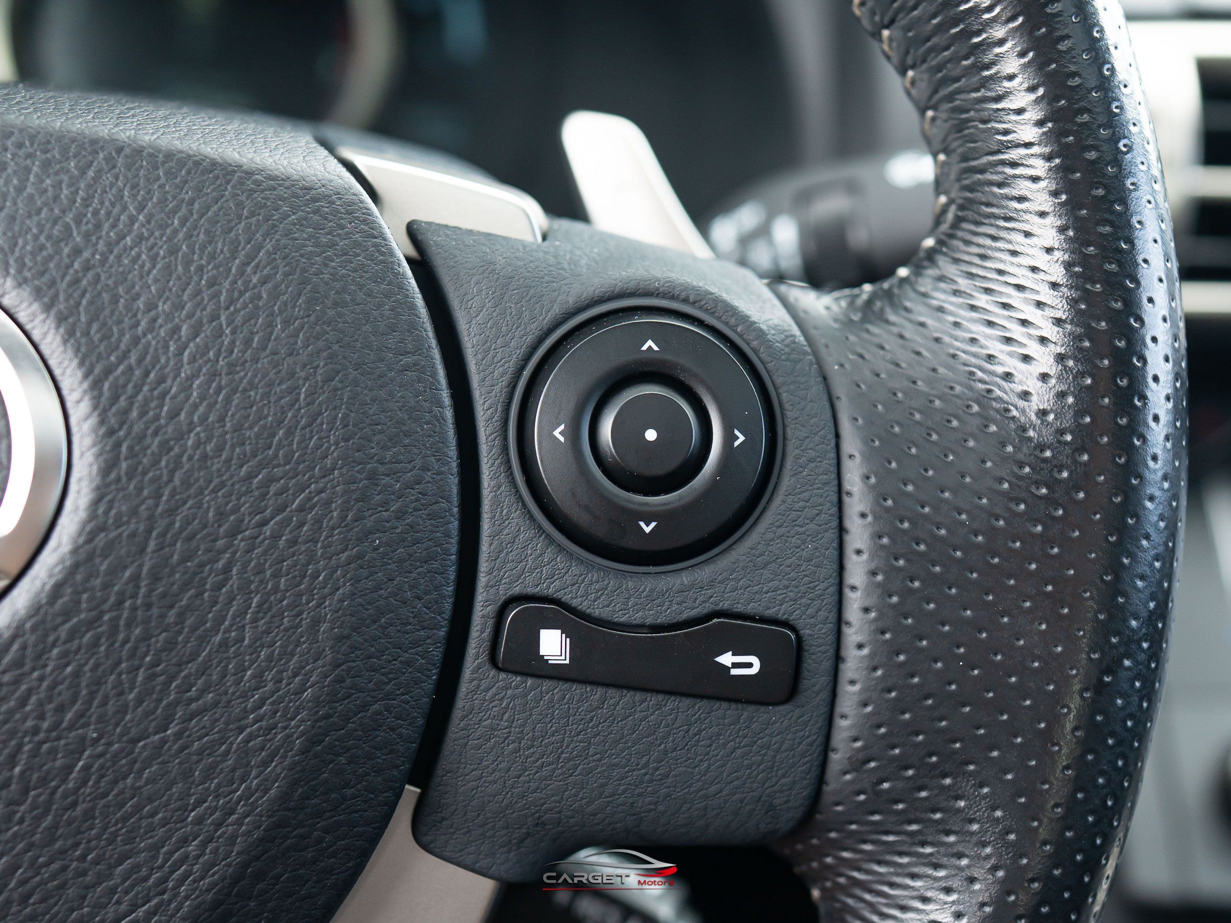 Used 2016 Lexus IS 300 AWD w/ F Sport Package image 25