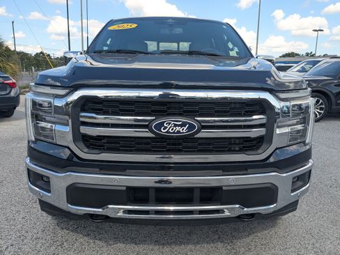 Used 2025 Ford F150 Lariat w/ Equipment Group 501A Mid AWD/4WD image 9