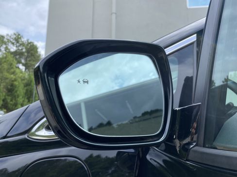 Used 2020 Chevrolet Bolt LT FWD image 38