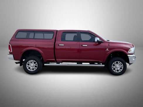 Used 2015 RAM 3500 Laramie w/ Convenience Group AWD/4WD image 4