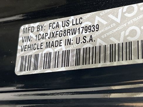 Used 2024 Jeep Wrangler Unlimited Rubicon w/ Convenience Group image 30