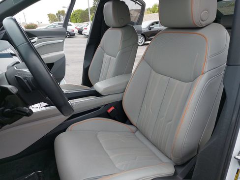 Used 2024 Audi Q8 e-tron Prestige w/ Prestige Package AWD/4WD image 15
