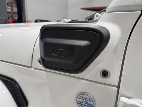 Used 2023 Jeep Wrangler Unlimited Sahara w/ Cold Weather Group AWD/4WD image 25