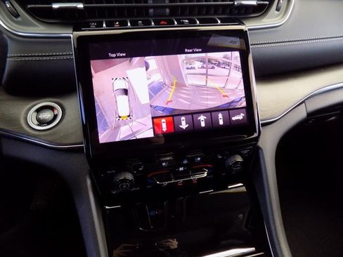 New 2025 Jeep Grand Cherokee L Overland image 19