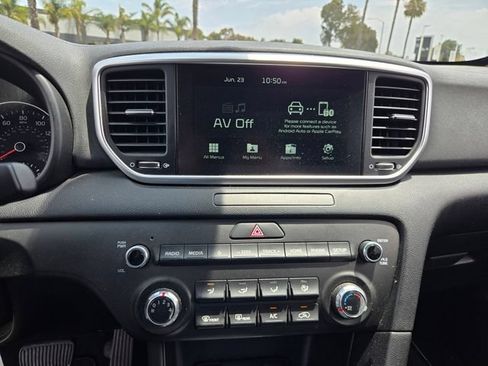 Used 2021 Kia Sportage LX FWD image 18