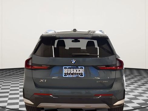 Used 2025 BMW X1 xDrive28i AWD/4WD image 5