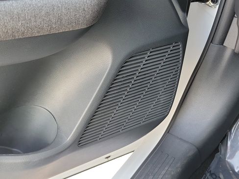 Certified 2025 Nissan Kicks SV image 26