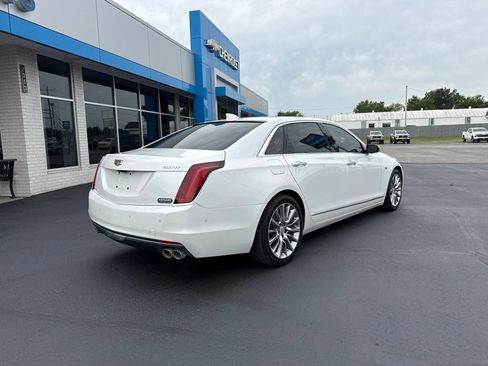 Used 2018 Cadillac CT6 Luxury AWD/4WD image 4