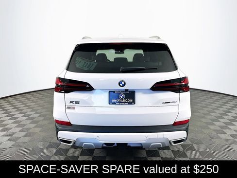 New 2026 BMW X5 xDrive40i w/ Climate Comfort Package image 8