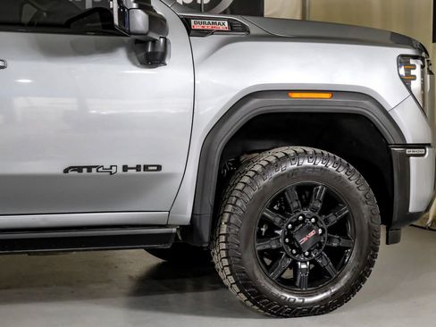 Used 2024 GMC Sierra 2500 AT4 w/ AT4 Premium Plus Package image 7