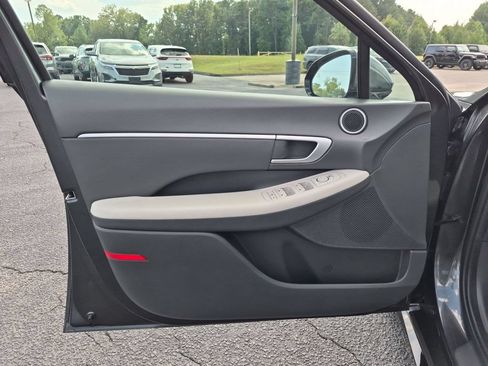 Used 2025 Hyundai Sonata SEL FWD image 13