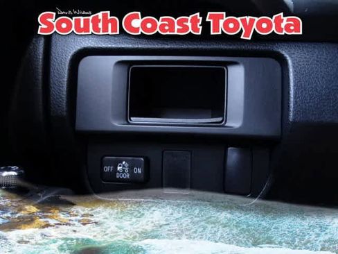 Used 2016 Toyota Tacoma SR5 image 37