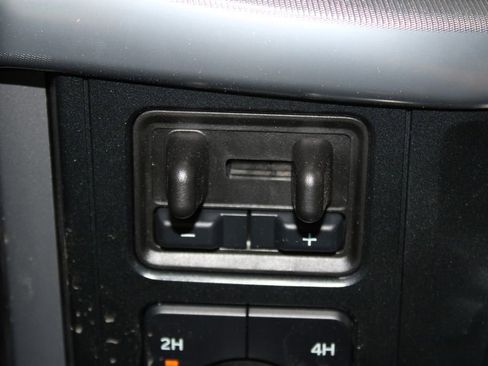 New 2025 Ford F150 Lariat w/ Equipment Group 502A High image 43