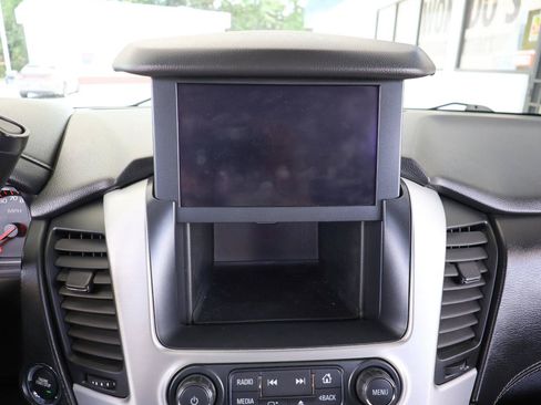 Used 2016 GMC Yukon XL SLT w/ Premium Edition RWD image 56