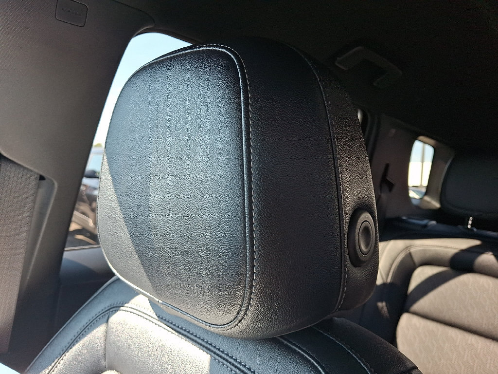 Used 2025 Chevrolet Equinox LT w/ Convenience Package II AWD/4WD image 18