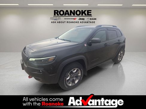 Used 2019 Jeep Cherokee Trailhawk image 1