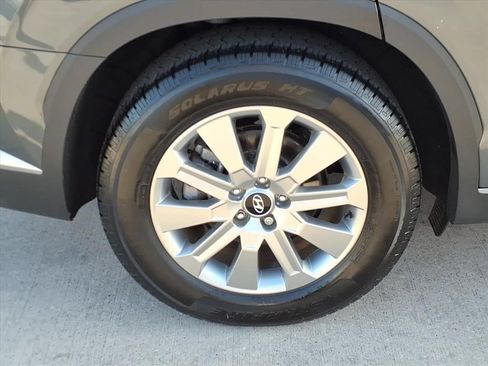 Used 2023 Hyundai Palisade SEL FWD image 13