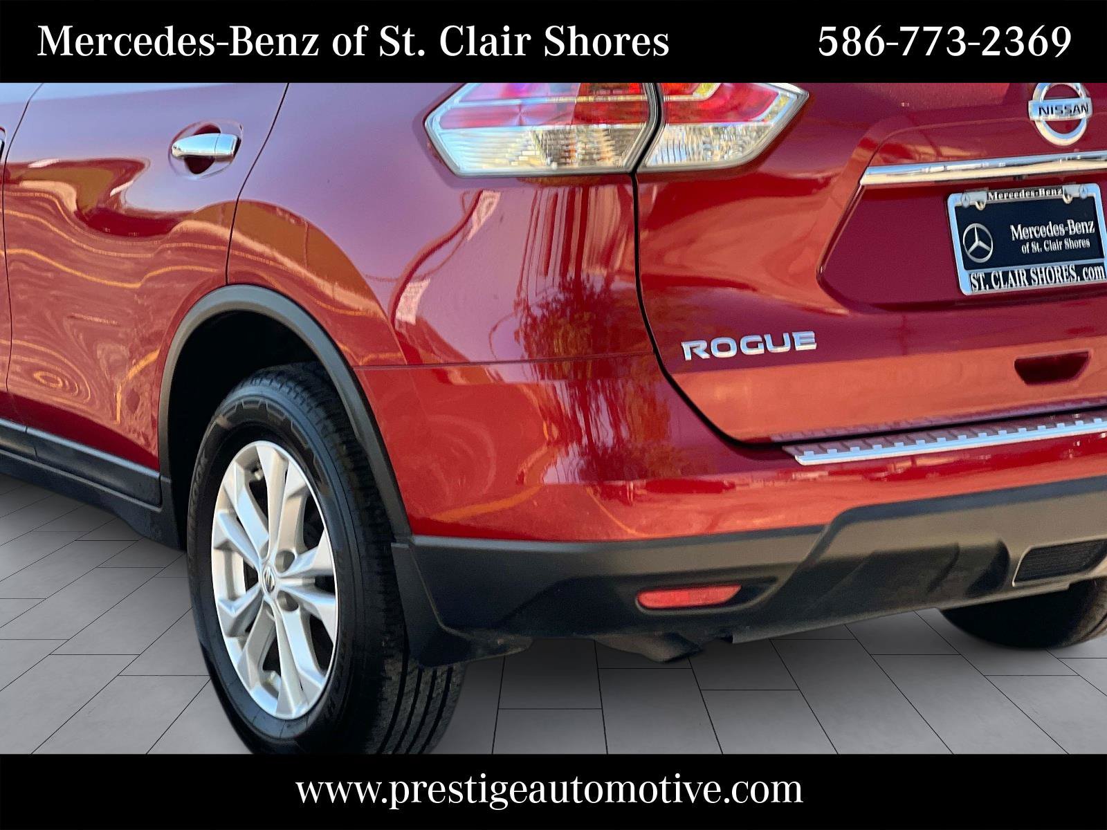 Used 2015 Nissan Rogue SV FWD image 4