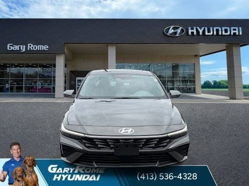 Certified 2024 Hyundai Elantra SEL w/ Convenience Package FWD image 10