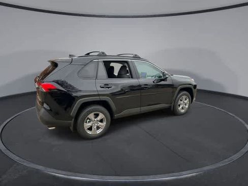 Used 2025 Toyota RAV4 XLE w/ Convenience Package image 8
