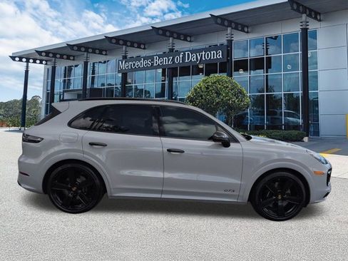 Used 2021 Porsche Cayenne GTS AWD/4WD image 3