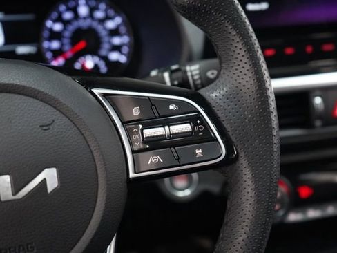 Used 2023 Kia Forte GT-Line w/ GT-Line Premium Package image 24