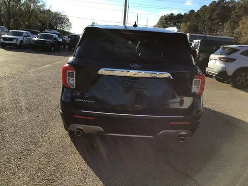 Used 2022 Ford Explorer Limited w/ Equipment Group 301A image 9